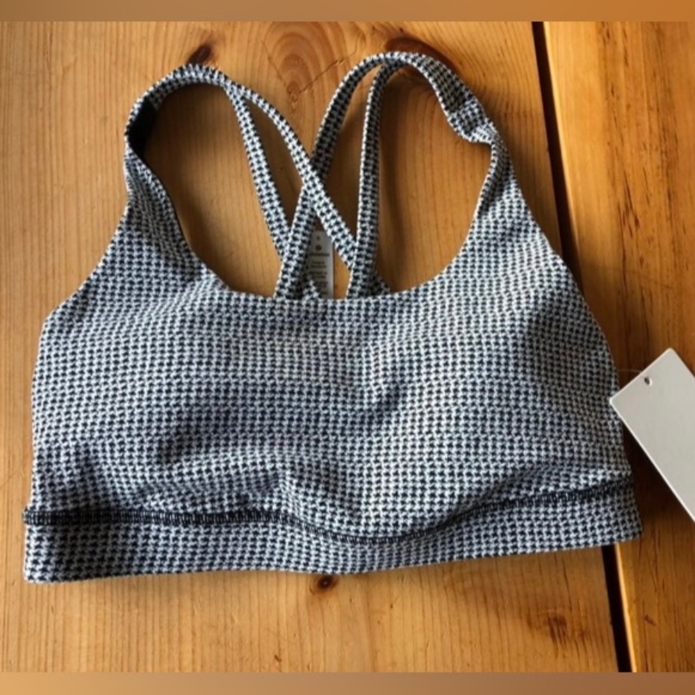 New LULULEMON ENERGY BRA size 6